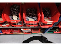 Set van verschillende schroeven en bouten - afbeelding 31 van  43