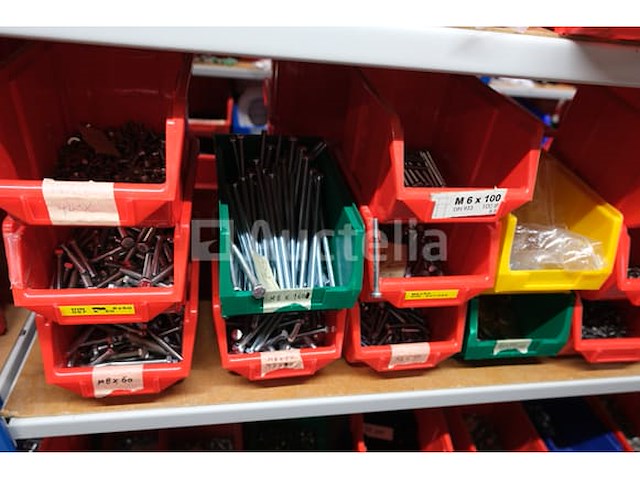 Set van verschillende schroeven en bouten - afbeelding 23 van  43