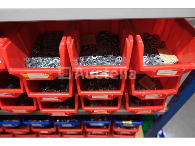 Set van verschillende schroeven en bouten - afbeelding 42 van  43