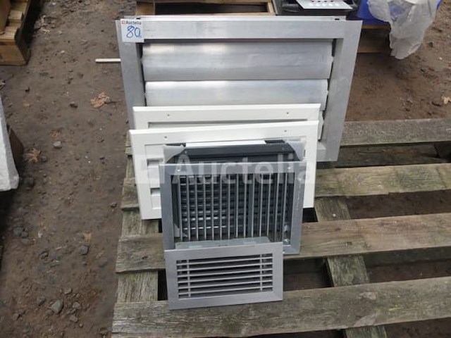 Set van verschillende ventilatieroosters - afbeelding 5 van  9