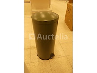 Set van verschillende vuilnisbakken - afbeelding 6 van  7