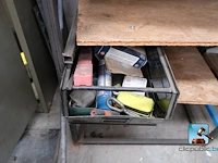 Set van vloeistoffen en slangen met meubilair - afbeelding 5 van  13
