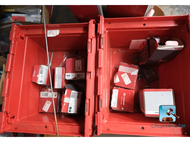 Set van werkplaatskasten met inhoud - afbeelding 17 van  18
