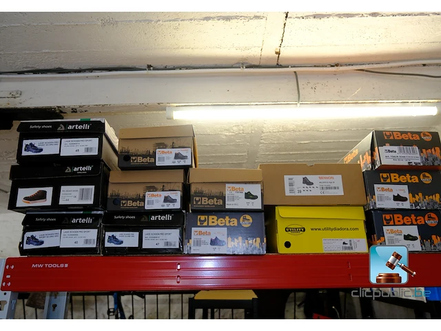 Set veiligheidsschoenen - afbeelding 1 van  6