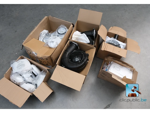 Set verwarmings-, ventilatie- en airconditioningapparatuur - afbeelding 1 van  10