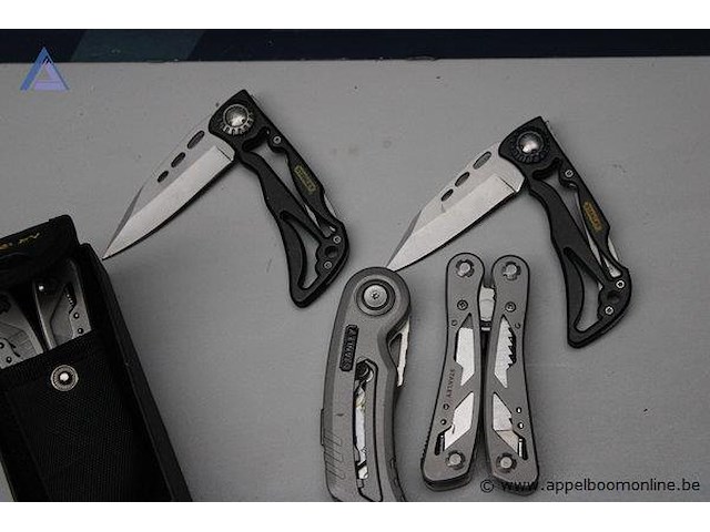 Set vouwmessen - stanley - diverse modellen set multifunctionele tools - stanley - diverse modellen - afbeelding 2 van  3
