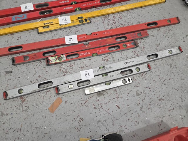 Set waterpassen kapro en stanley - afbeelding 1 van  3