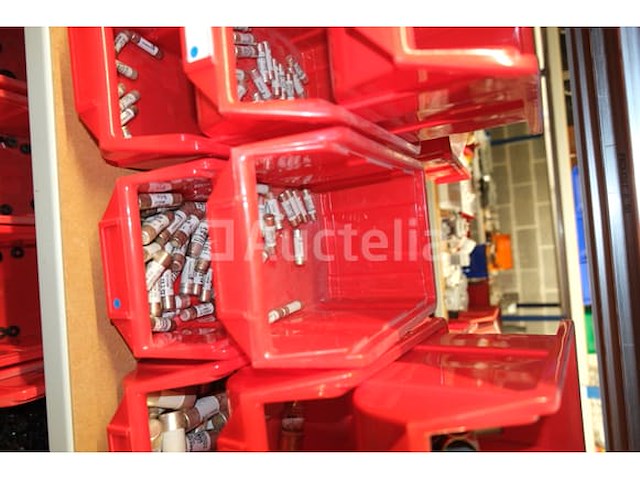 Set zekeringen en diverse elektrische accessoires - afbeelding 5 van  11