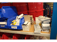 Set zekeringen en diverse elektrische accessoires - afbeelding 7 van  11