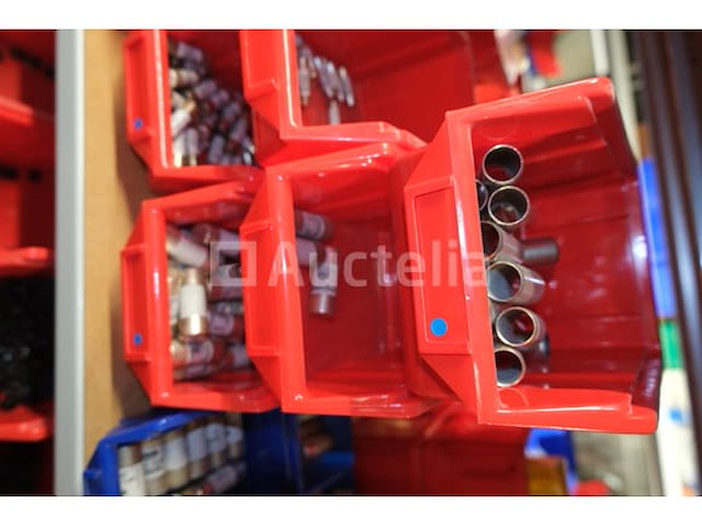 Set zekeringen en diverse elektrische accessoires - afbeelding 9 van  11