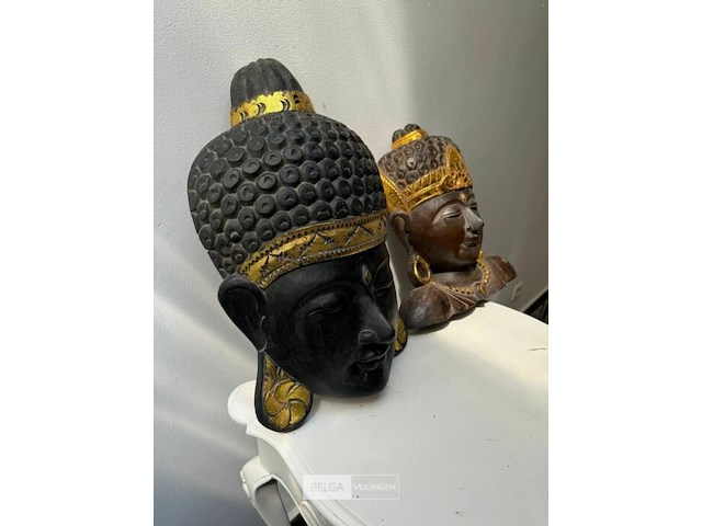 Setje maskers houtsnijwerk - afbeelding 2 van  3