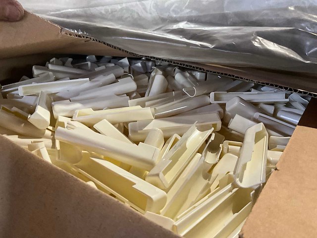 Sets afdekkappen voor draaikipramen (30000x) - (kp1010) - afbeelding 4 van  8