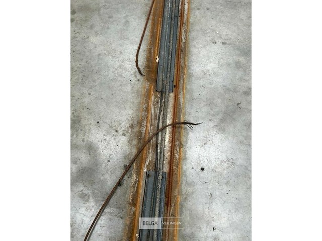 Seven 2-koloms hefbrug 4000kg (defect) - afbeelding 6 van  7