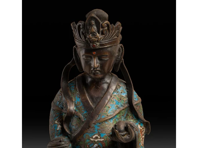 Seven japanese champlevé enameled bronzes; three figures representing kannon and two pairs of vases, 19th/20thc, tallest h 66 cm - afbeelding 7 van  10