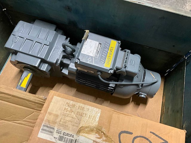 Sew + bauer 0,37 + 2x 0,75 +0,55 kw electro motor met reductie (5x) - afbeelding 14 van  14