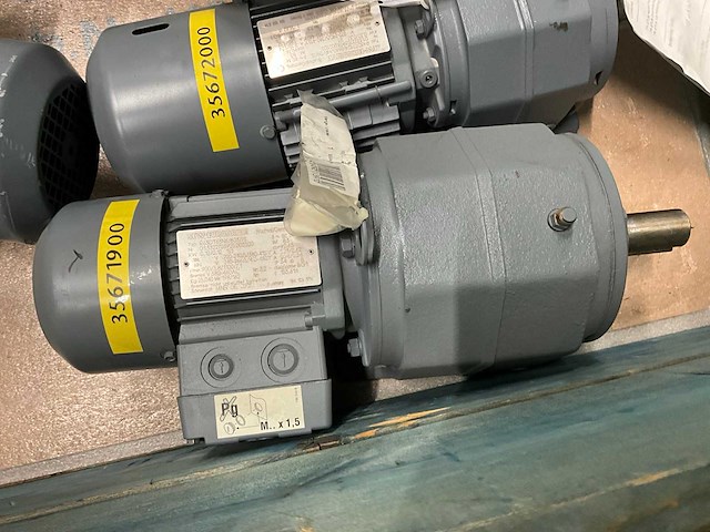 Sew electro motor met reductie + transformator (3x) - afbeelding 3 van  6