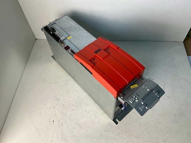 Sew eurodrive moviaxis mxa82a frequentieregelaar - afbeelding 2 van  5