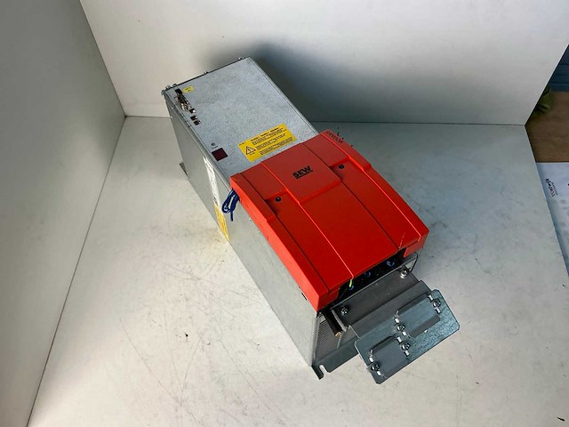 Sew eurodrive moviaxis mxp80a frequentieregelaar - afbeelding 2 van  5