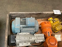 Sew-eurodrive partij elektromotoren en aandrijfonderdelen - afbeelding 4 van  9