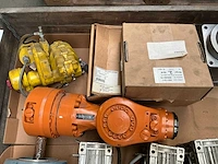 Sew-eurodrive partij elektromotoren en aandrijfonderdelen - afbeelding 5 van  9