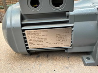 Sew eurodrive r17 dr63l4/th motorreductor (2x) - afbeelding 9 van  9