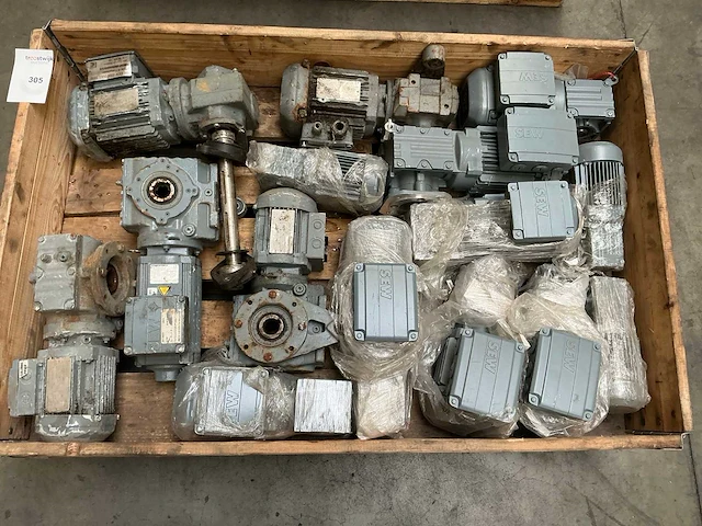 Sew-eurodrive reductiemotor (15x) - afbeelding 1 van  11