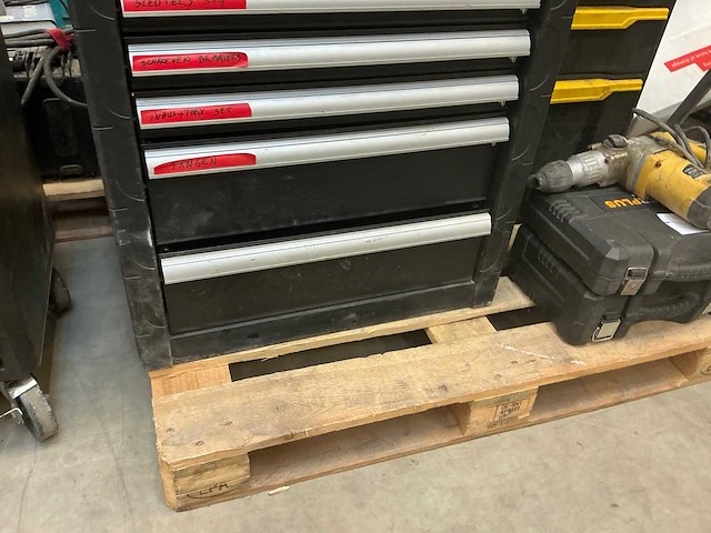 Sg tools gereedschapswagen met inhoud - afbeelding 4 van  10