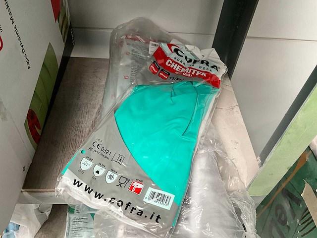 Sgs gereedschapswagen en rek met inhoud, waaronder 3m masking tape - afbeelding 6 van  18