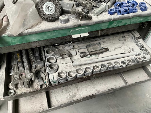 Sgs gereedschapswagen en rek met inhoud, waaronder 3m masking tape - afbeelding 14 van  18