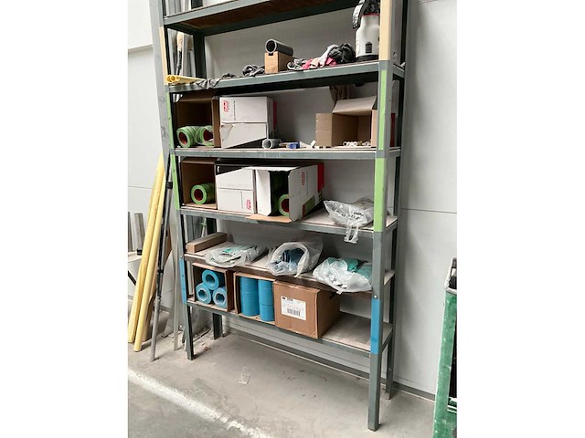 Sgs gereedschapswagen en rek met inhoud, waaronder 3m masking tape - afbeelding 16 van  18