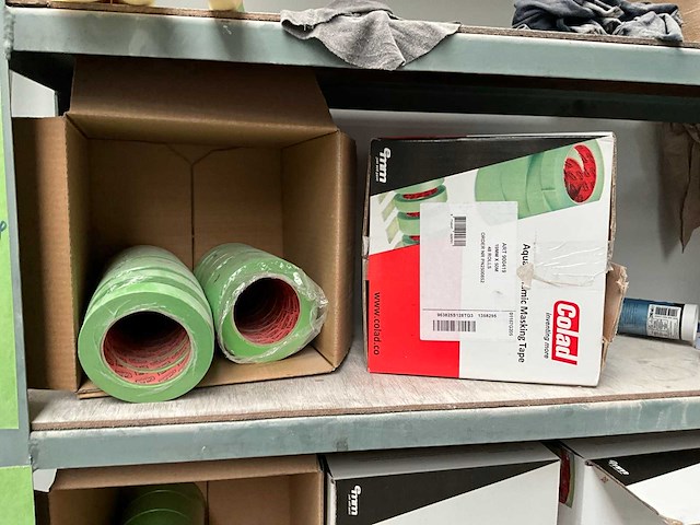 Sgs gereedschapswagen en rek met inhoud, waaronder 3m masking tape - afbeelding 18 van  18
