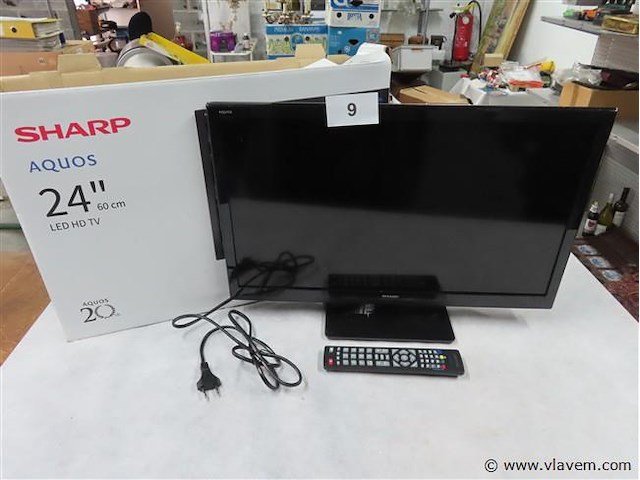 Sharp aquos 24 inch - afbeelding 1 van  3