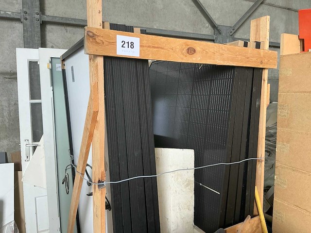 Sharp nu-jc400b zonnepaneel (12x) - afbeelding 1 van  3