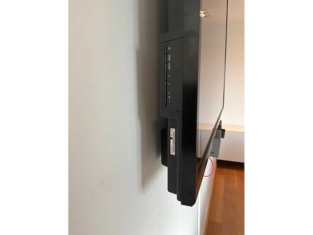 Sharp pn-q901 90” professional display - afbeelding 3 van  8