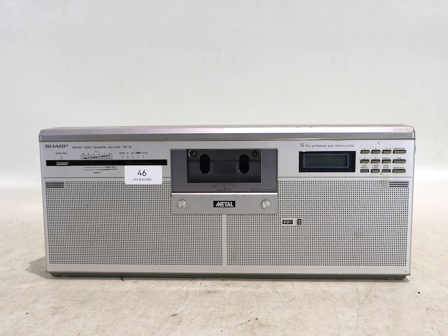 Sharp radio - afbeelding 1 van  7