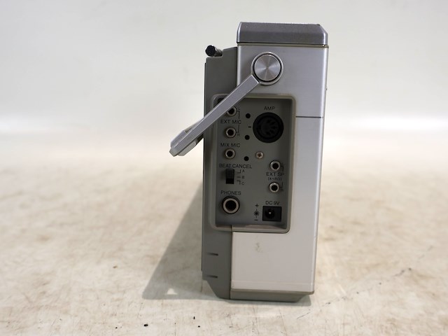 Sharp radio - afbeelding 5 van  7