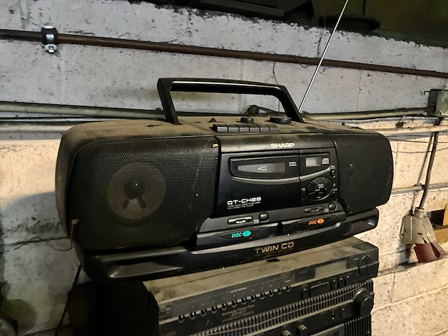 Sharp radio - afbeelding 2 van  6