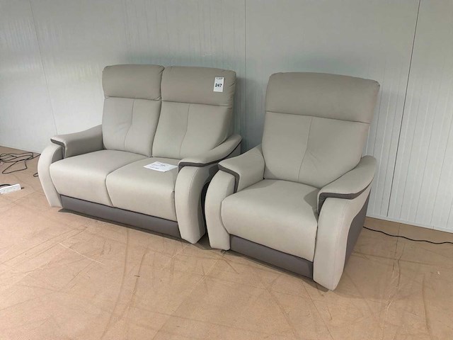Shelby 2 zit zetel + relax electrisch - afbeelding 1 van  6