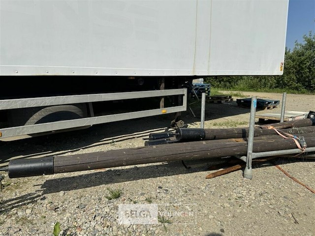 Shelter (tent) - afbeelding 3 van  8