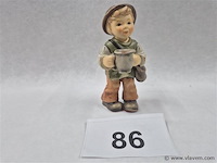 Shepherd with milkjug - afbeelding 1 van  3