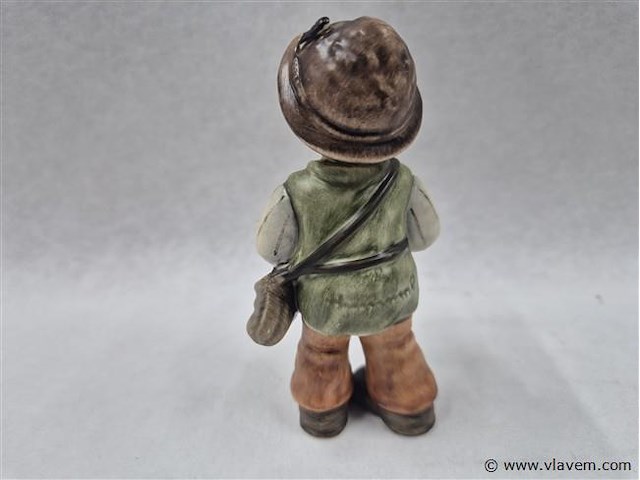 Shepherd with milkjug - afbeelding 2 van  3