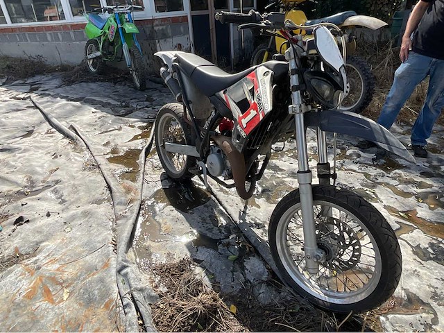 Sherco super motard moto - afbeelding 3 van  8