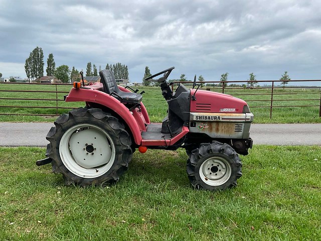 Shibaura p185f minitractor - afbeelding 15 van  20