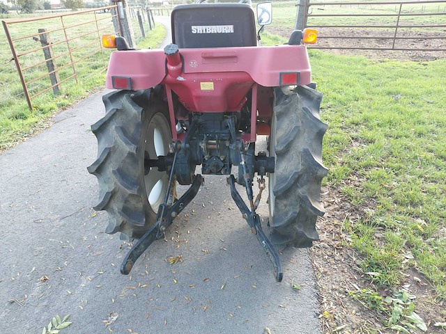Shibaura p185f vierwielaangedreven minitractor - afbeelding 7 van  13