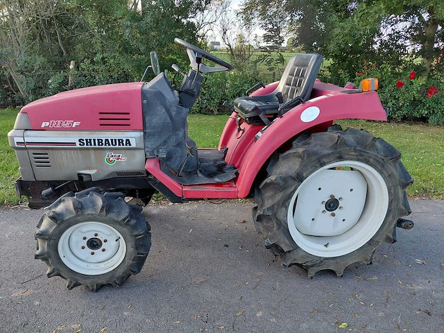 Shibaura p185f vierwielaangedreven minitractor - afbeelding 1 van  13