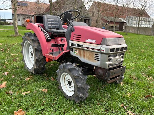 Shibaura p185f vierwielaangedreven minitractor - afbeelding 14 van  20