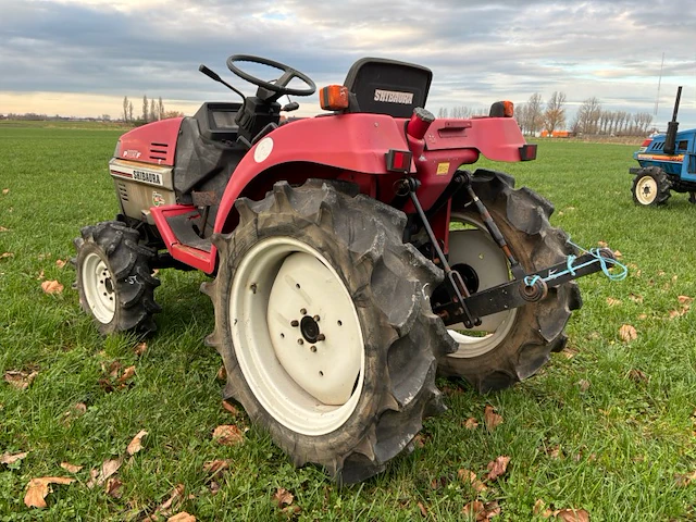 Shibaura p185f vierwielaangedreven minitractor - afbeelding 18 van  20