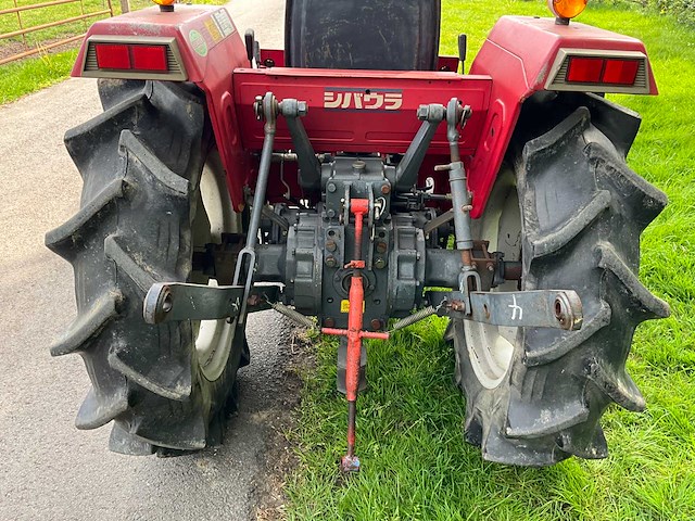 Shibaura p21f minitractor - afbeelding 11 van  21
