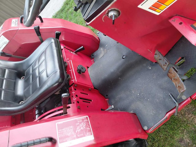 Shibaura p21f vierwielaangedreven minitractor - afbeelding 6 van  14