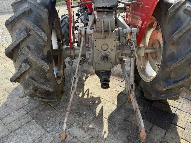 Shibaura sd2200-0 compacte 4x4 dieseltractor - 3-puntshef – pto - afbeelding 8 van  12